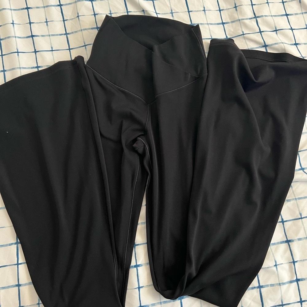 Aerie flared leggings